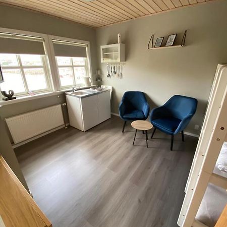 ホテル Kristjanshavn Miðvágur エクステリア 写真